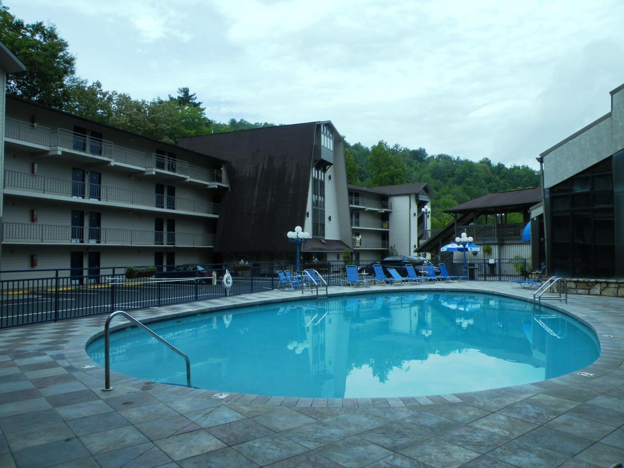 ซิดนีย์ เจมส์ เมาน์เท็น ลอดจ์ Hotel แกตลิงเบิร์ก ภายนอก รูปภาพ