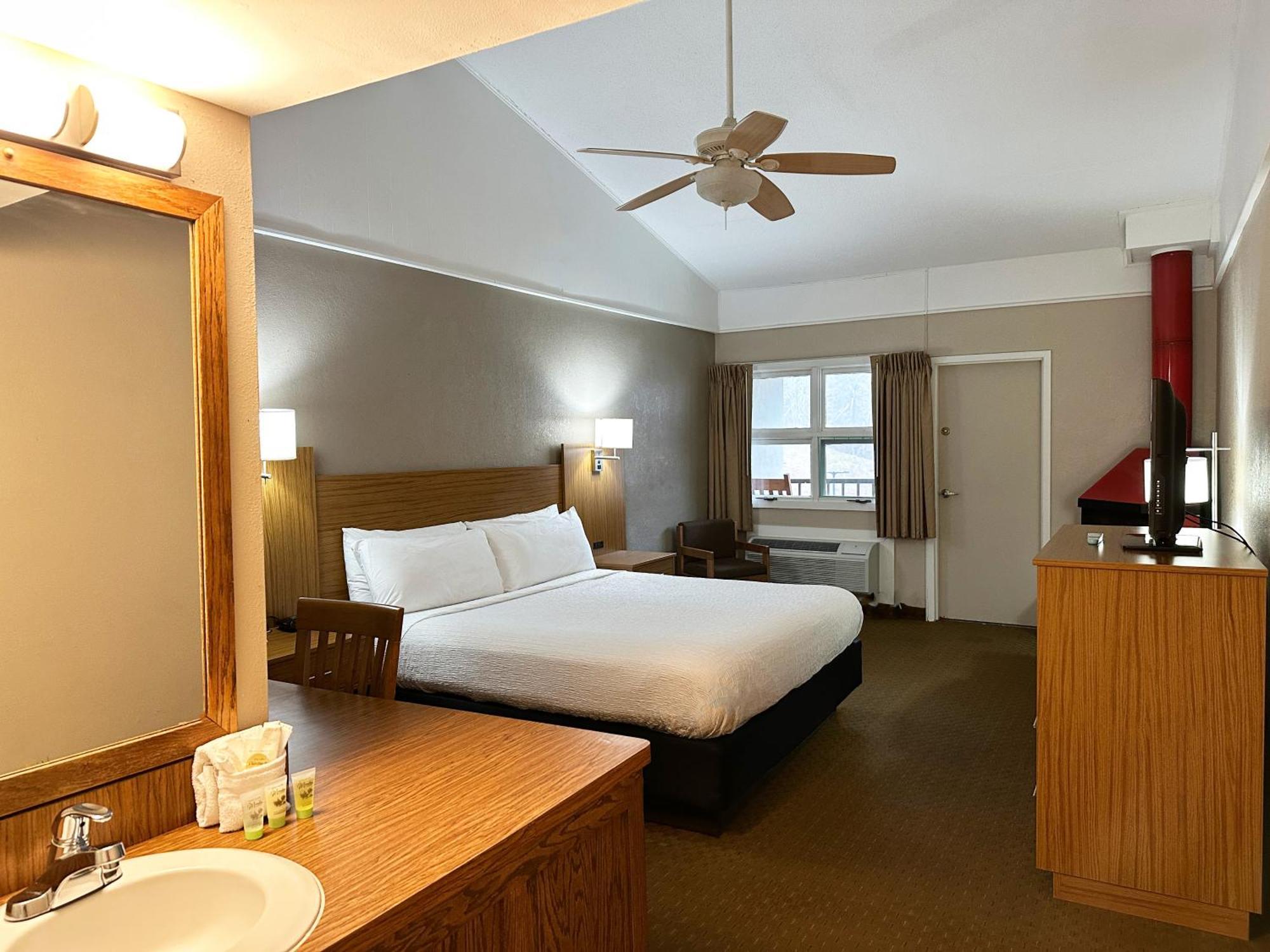 ซิดนีย์ เจมส์ เมาน์เท็น ลอดจ์ Hotel แกตลิงเบิร์ก ภายนอก รูปภาพ